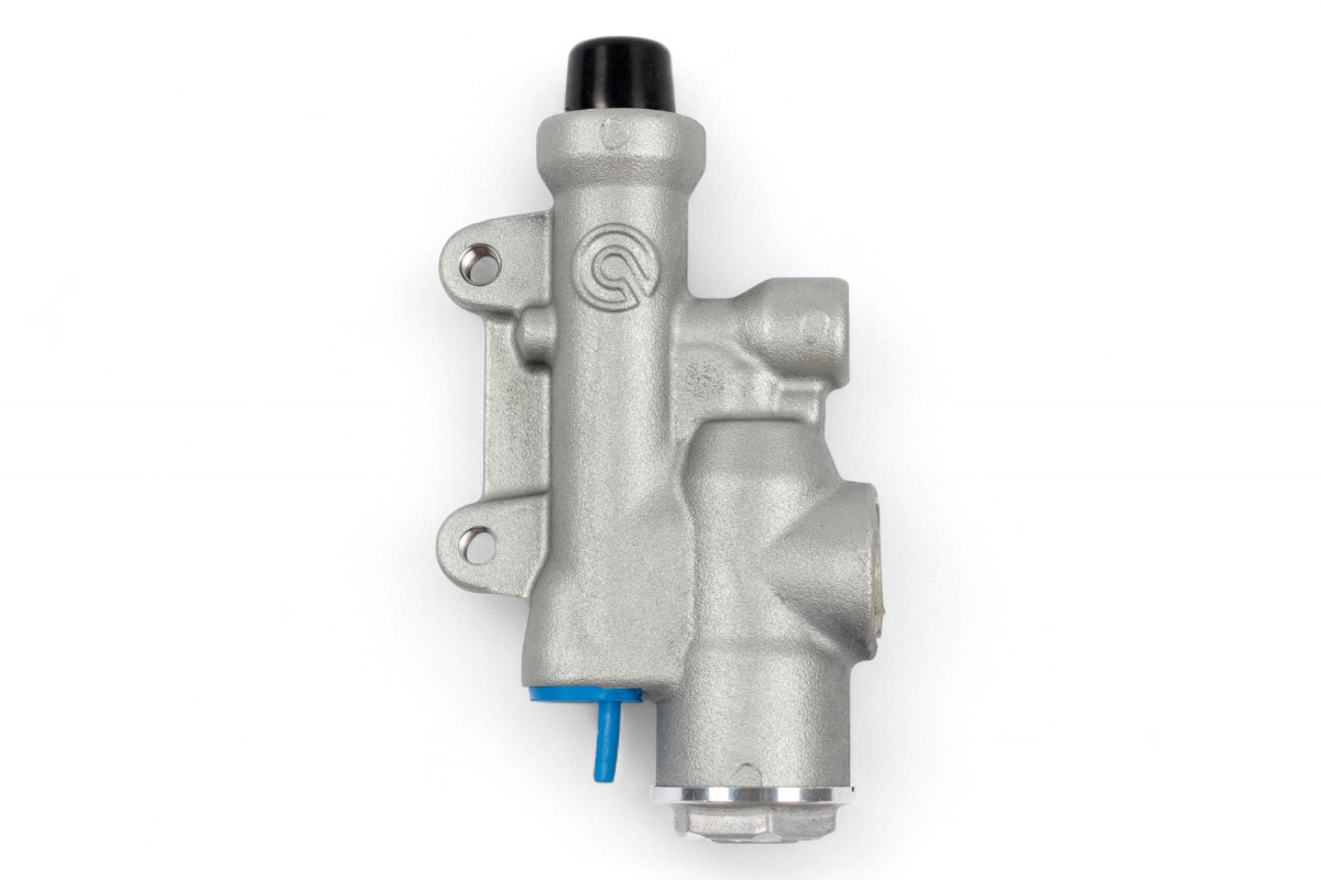 Pompa freno posteriore BREMBO con valvola non ritorno - ø pistone 13mm, interasse fori di fissaggio 40mm