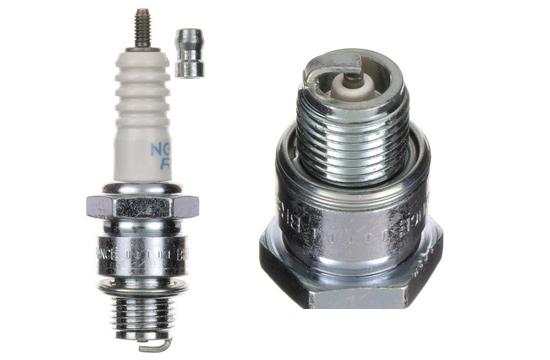 Candela NGK BR8HS (10 pezzi per scatola)