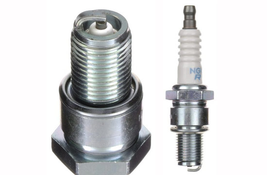 Candela NGK BR9ES (10 pezzi per scatola)