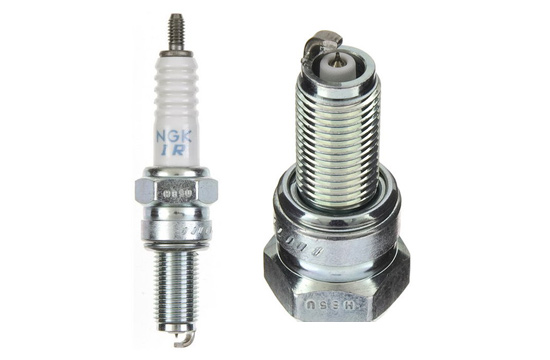 Candela NGK CR8EIA-10 (4 pezzi per scatola)