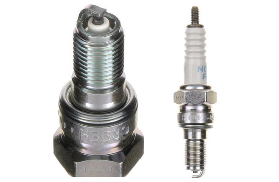 Candela NGK CR9EH-9 (10 pezzi per scatola)