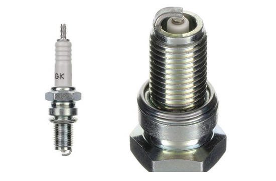 Candela NGK D8EA (10 pezzi per scatola)
