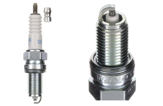 Candela NGK DCPR8E (10 pezzi per scatola)
