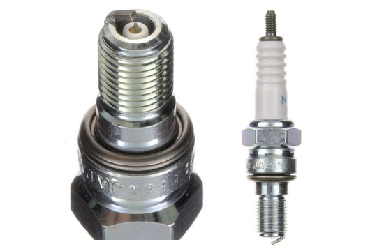 Candela NGK R0409B-8 (venduta singolarmente)