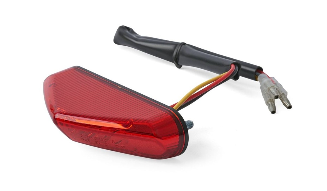 Fanalino per portatarga universale con illuminazione targa, luce stop e posizione - Led E4 12V 1,1/0,2W